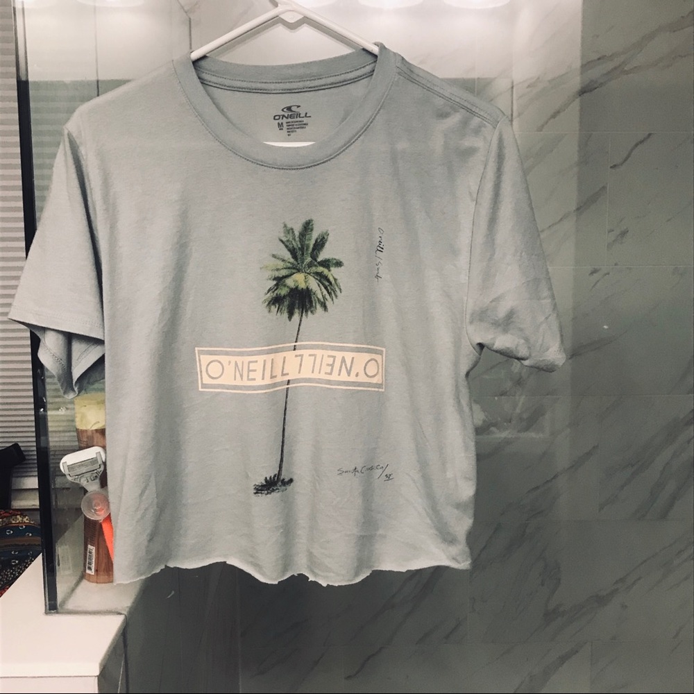 Slightly cropped O’Neill plam tree shirt